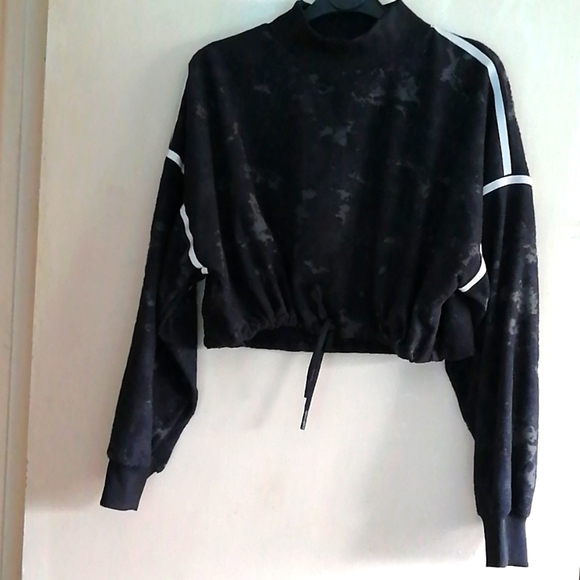 Nike Tops - Nike Crop Top